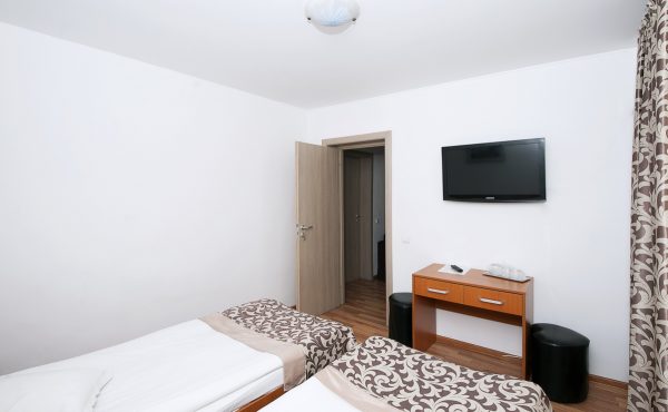 Apartament STD – 4 persoane
